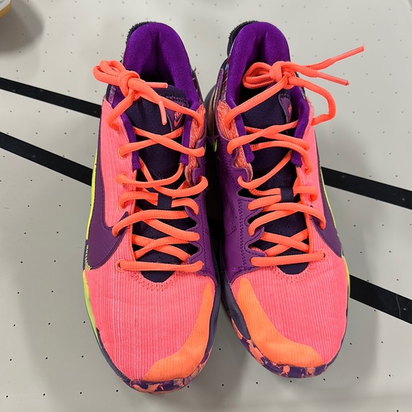 charles and veronica basketball shoes